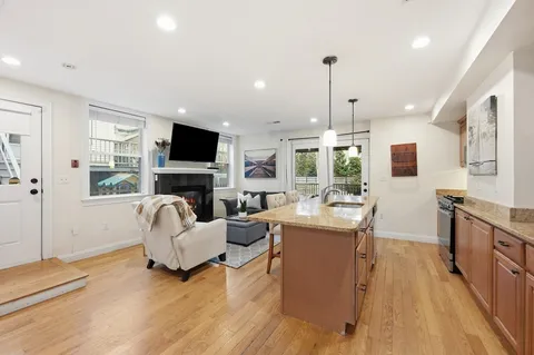 $674,900 | 840 East 4th Street, Unit 1, Boston, MA 02127