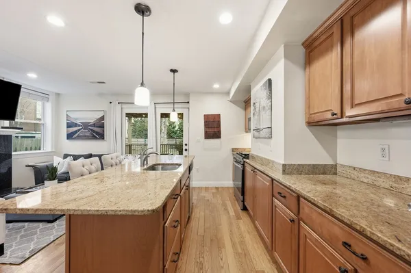 $660,000 | 840 East 4th Street, Unit 1, Boston, MA 02127