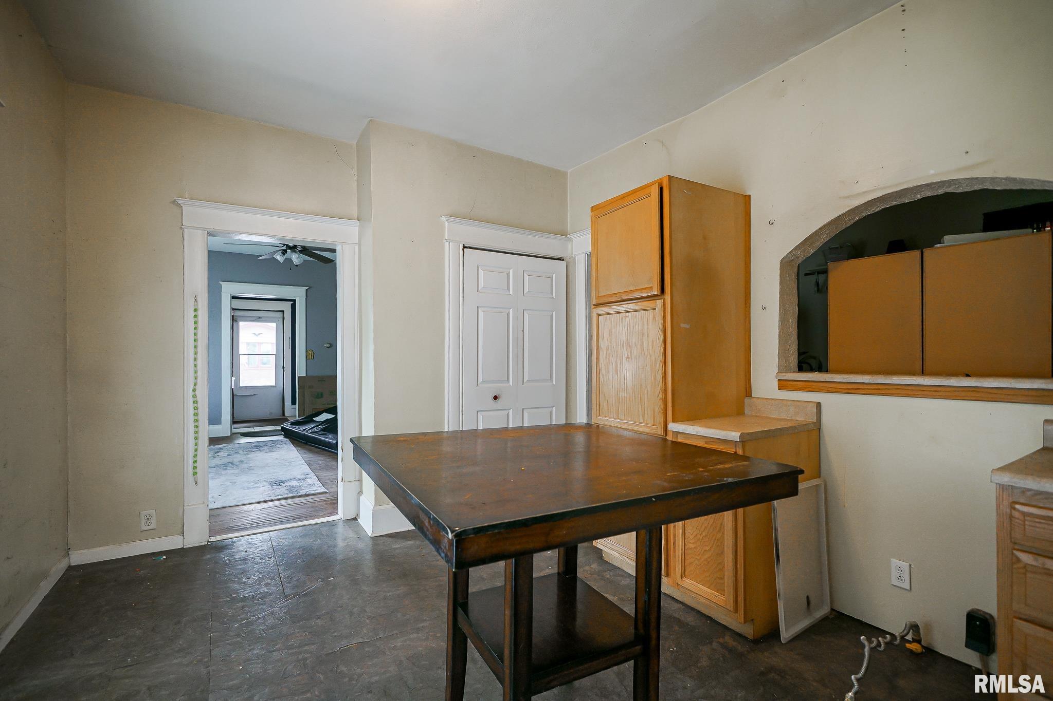616 Summer Street Pekin, IL 61554 - Photo 11 of 38