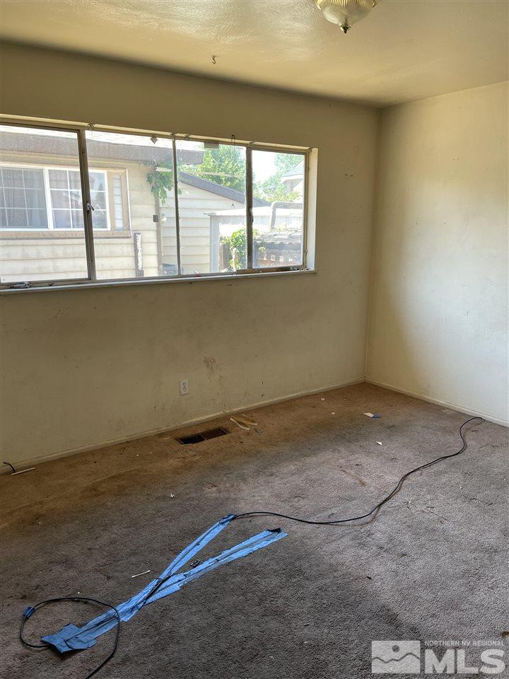 765 Topaz Drive Reno, NV 89502 - Photo 8 of 15 Photo 8