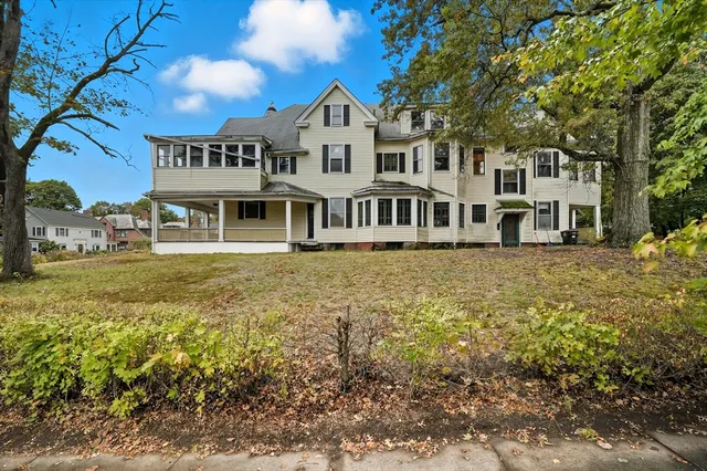 $229,999 | 129 Morgan Street, Holyoke, MA 01040