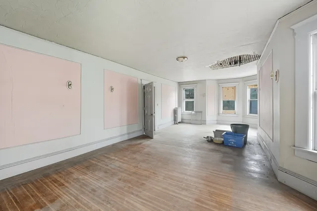 $229,999 | 129 Morgan Street, Holyoke, MA 01040