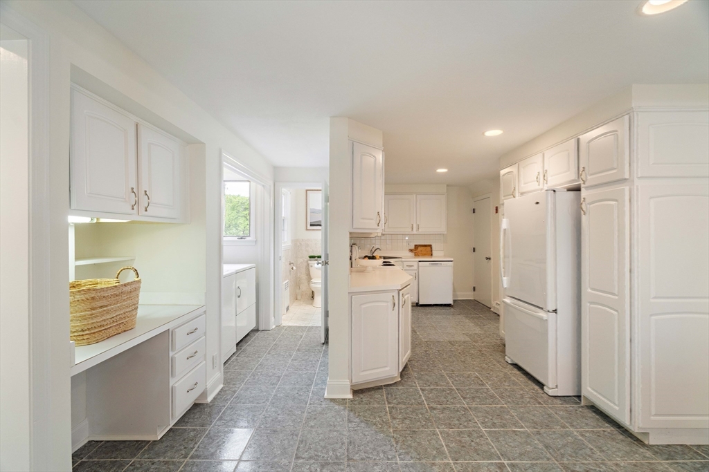 7-9 Ridge Street Winchester, MA 01890 - Photo 9 of 39