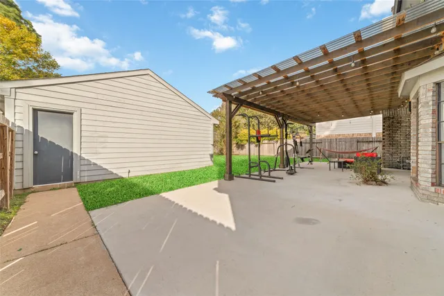 $2,550 | 16026 Autumn Falls Lane, Houston, TX 77095