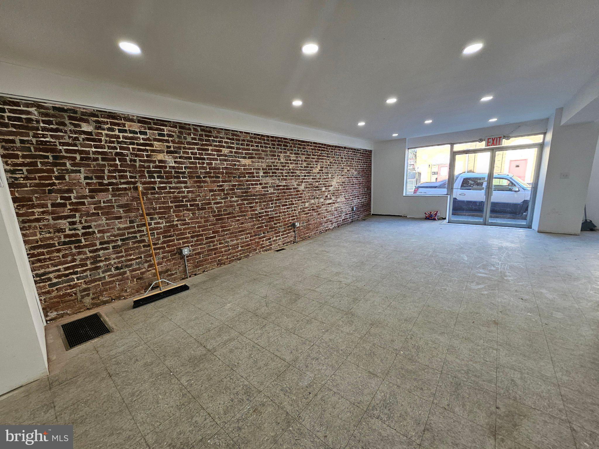 322 Ridge Avenue Allentown, PA 18102 - Photo 5 of 5 Spacious urban retreat with brick charm.