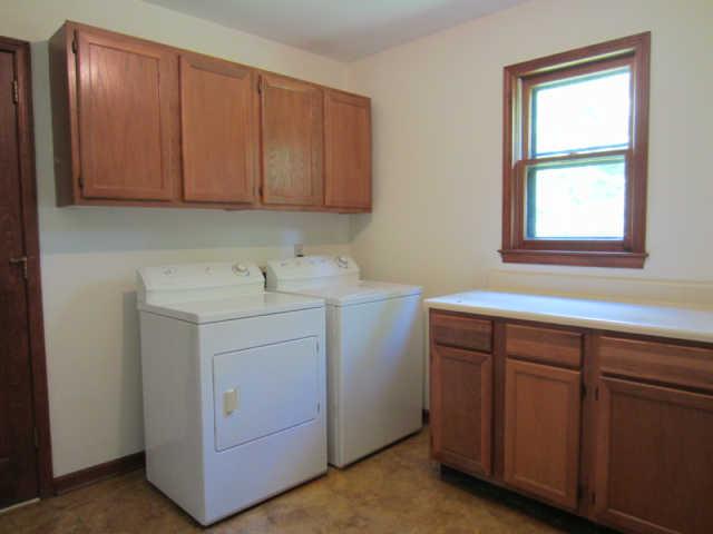 2120 Osburn Road Arrington, TN 37014 - Photo 14 of 20 Separate utility room with washer/dryer