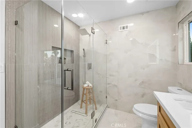 $1,458,000 | 25202 Arcadian Avenue, Mission Viejo, CA 92691