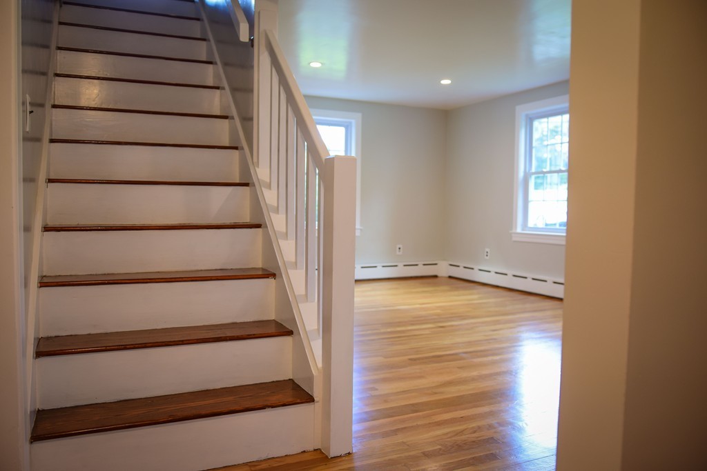 17 Cross Road Lunenburg, MA 01462 - Photo 11 of 23 Gallery Image 11