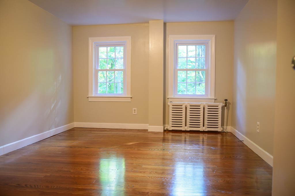 17 Cross Road Lunenburg, MA 01462 - Photo 22 of 23 Gallery Image 22