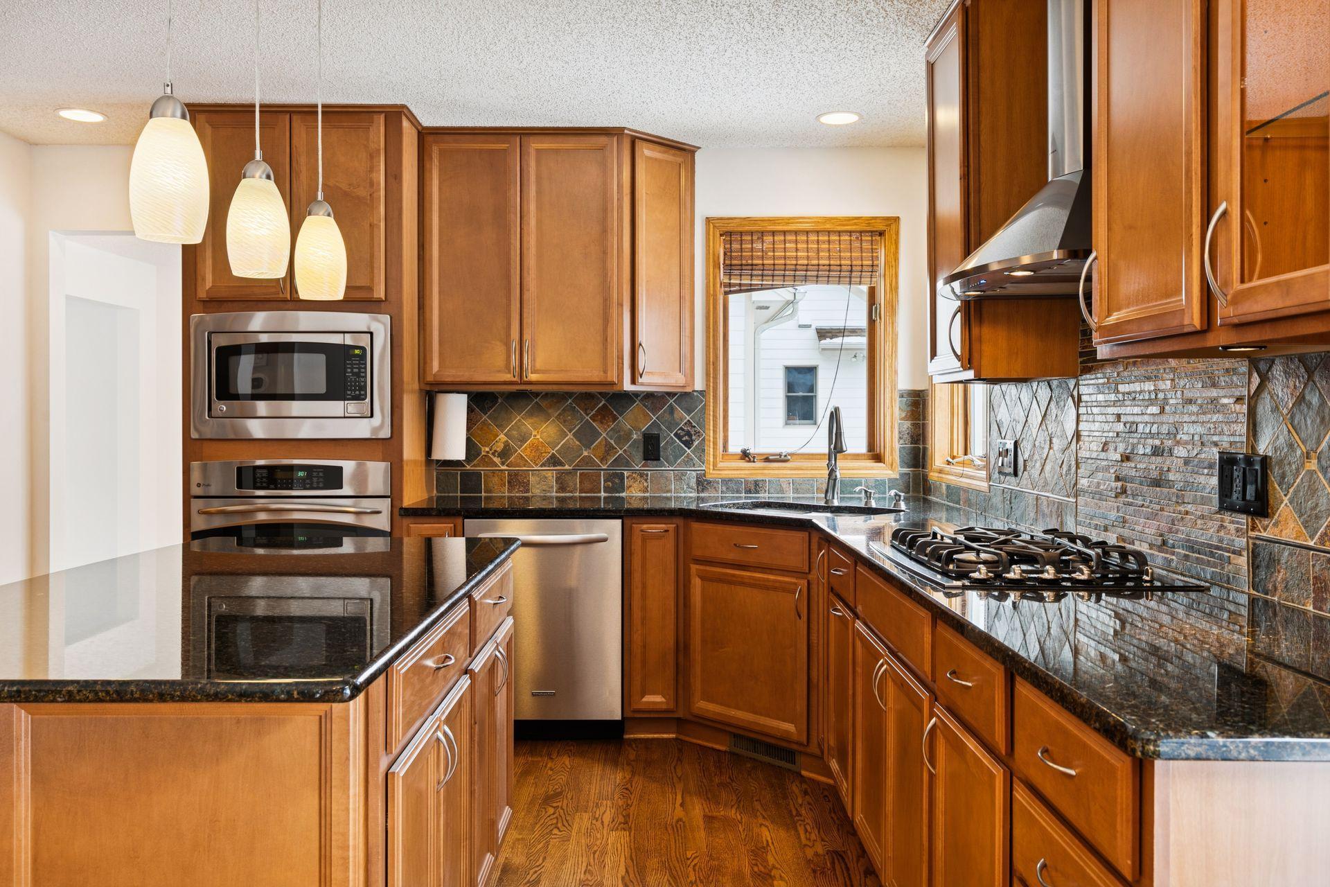 1454 Englert Road Eagan, MN 55122 - Photo 15 of 50