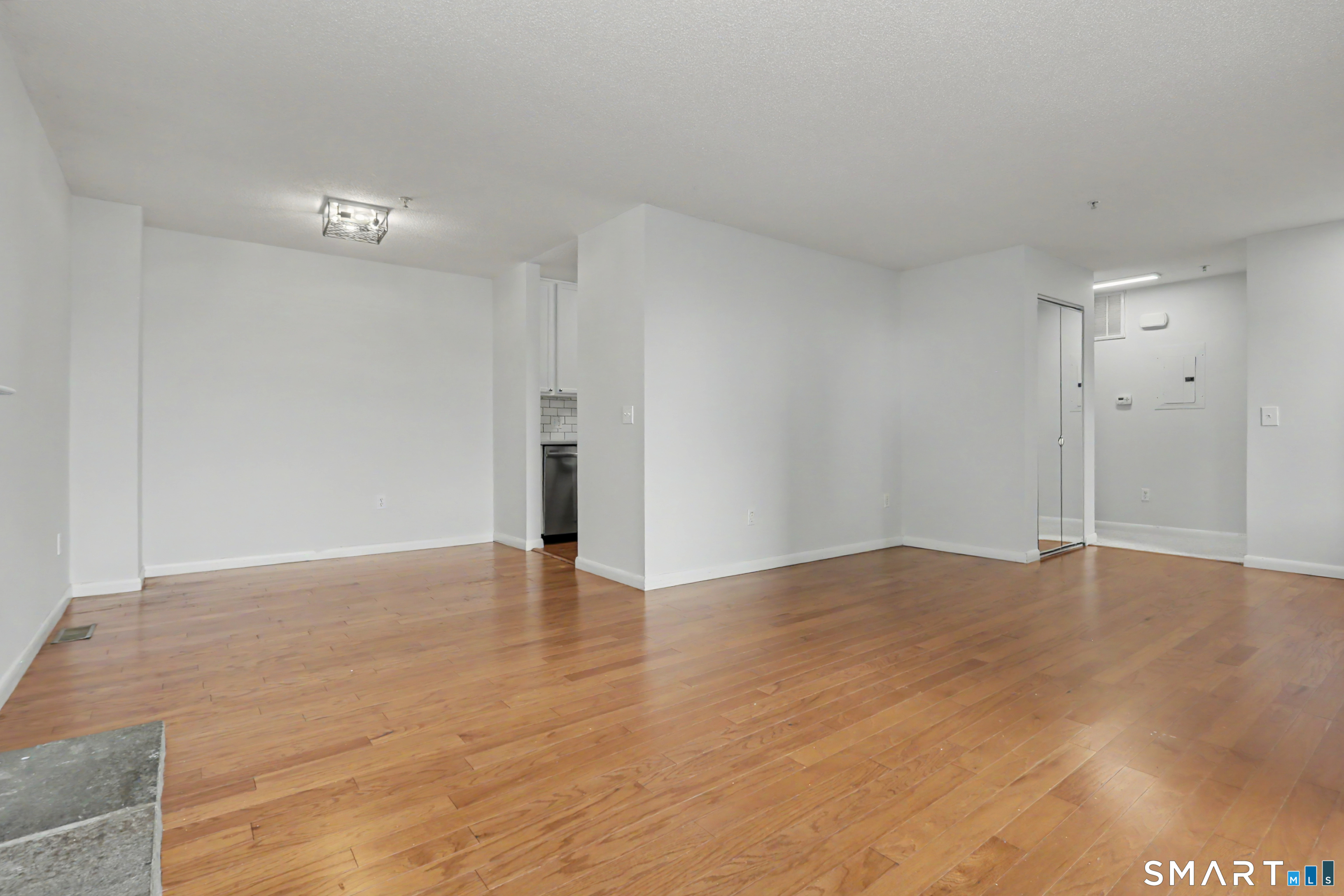 2 Redwood Lane, Unit 2 Ridgefield, CT 06877 - Photo 15 of 30 Gallery Image 15