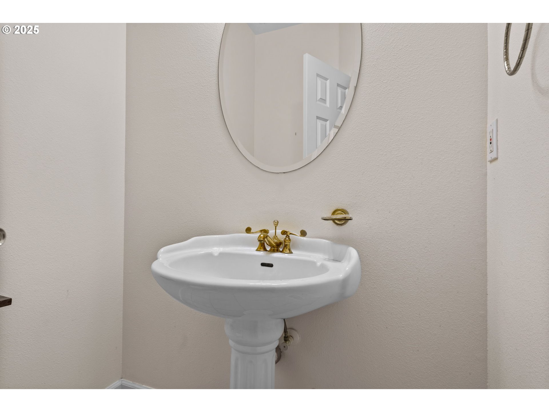 610 Holly Avenue Cottage Grove, OR 97424 - Photo 16 of 30