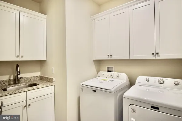 $1,245,000 | 714 Walkers Mill Lane, Wilmington, DE 19805