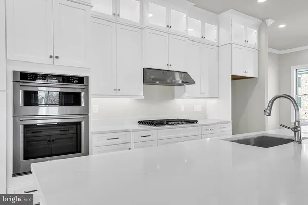 $1,245,000 | 714 Walkers Mill Lane, Wilmington, DE 19805