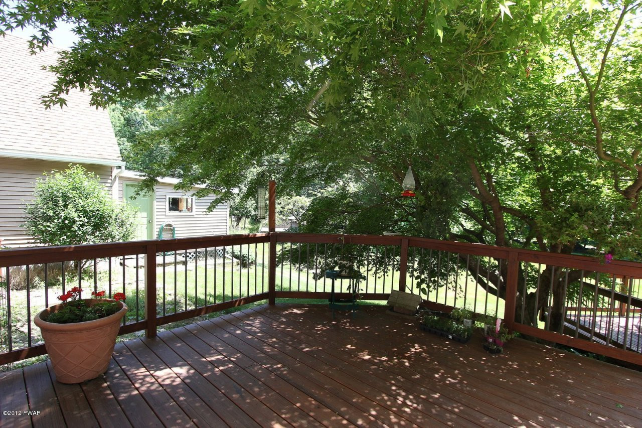 153 Daniels Road Hawley, PA 18428 - Photo 11 of 39 Gallery Image 11