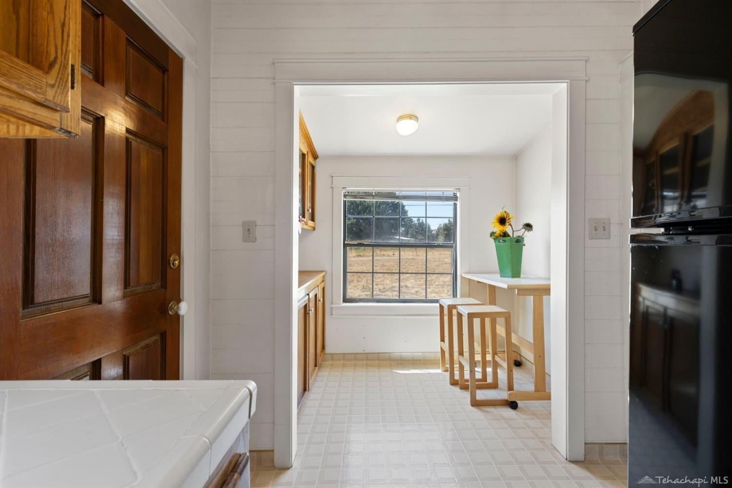 28701 Bear Valley Road Tehachapi, CA 93561 - Photo 54 of 57 guest cottage kitchen