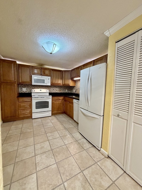 8 9th Street, Unit 111 Medford, MA 02155 - Photo 6 of 37