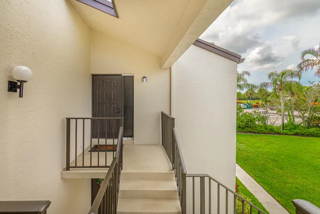 $2,200 | 102 Wingfoot Drive, Unit D, Jupiter, FL 33458