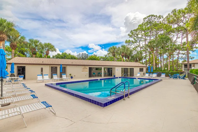 $2,200 | 102 Wingfoot Drive, Unit D, Jupiter, FL 33458