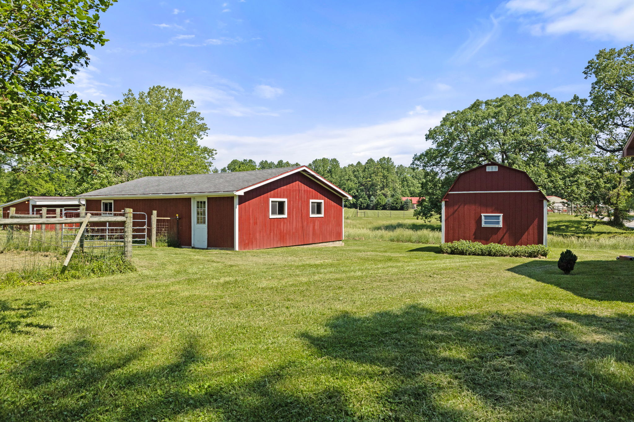 8260 Beech Grove Road Martinsville, IN 46151 - Photo 4 of 52 Gallery Image 4