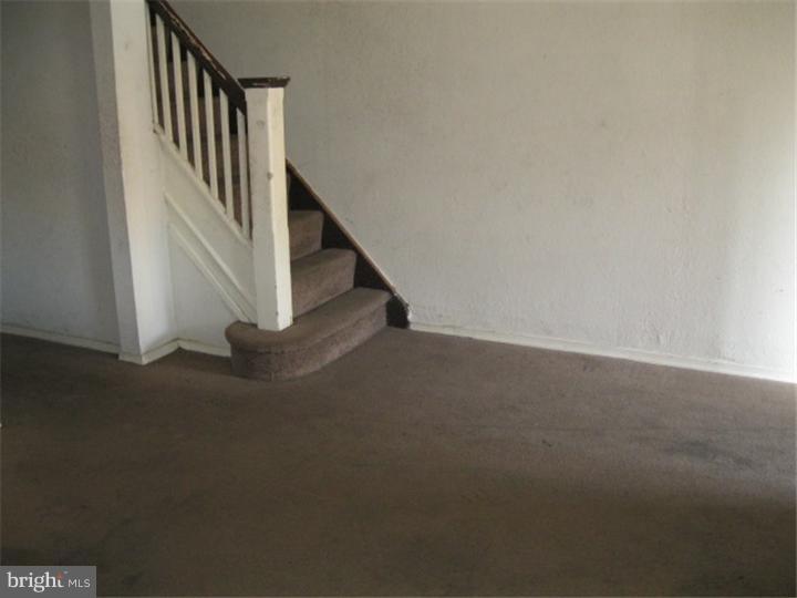 5504 Devon Street Philadelphia, PA 19138 - Photo 2 of 8 Living Room