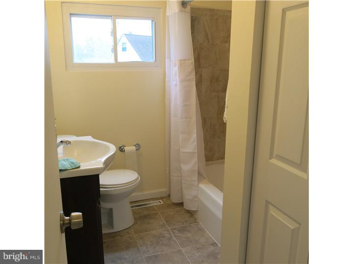 318 Keller Road Glendora, NJ 08029 - Photo 14 of 25 Bathroom