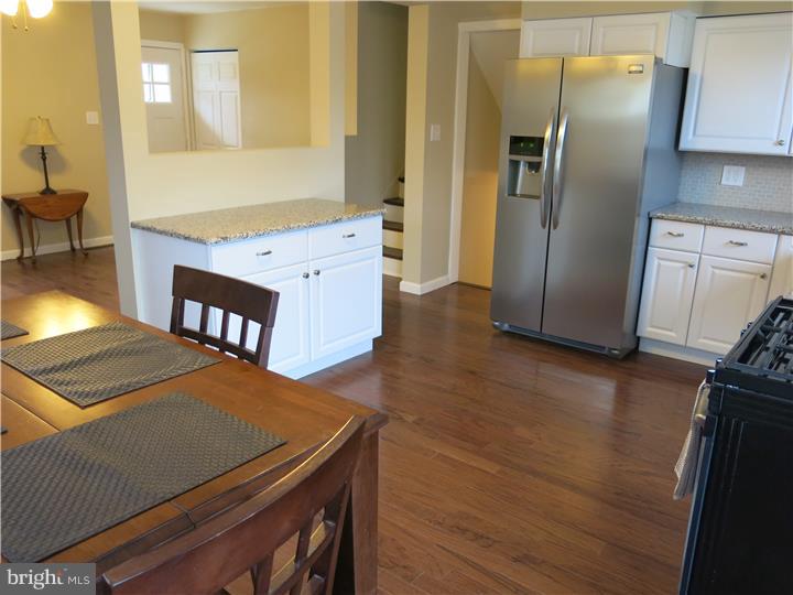 318 Keller Road Glendora, NJ 08029 - Photo 9 of 25 Kitchen