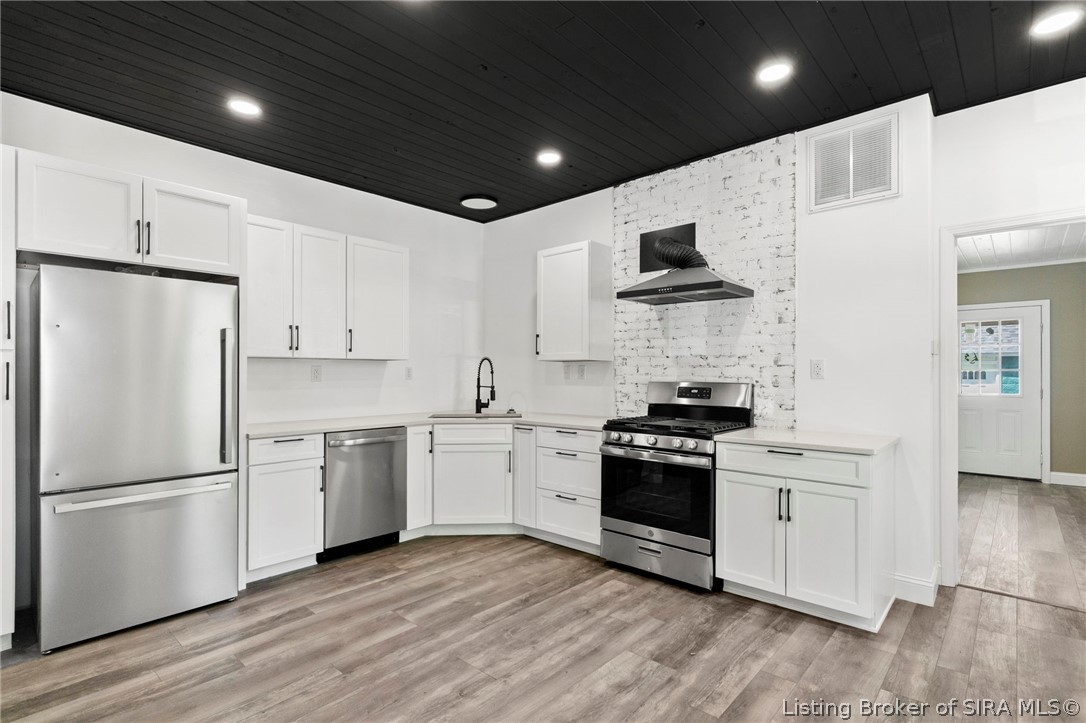 423 Mill Street Madison, IN 47250 - Photo 5 of 25