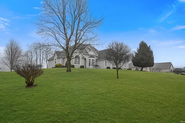 $595,000 | 13826 North 560 East, Syracuse, IN 46567