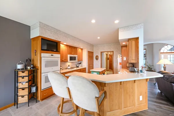 $595,000 | 13826 North 560 East, Syracuse, IN 46567