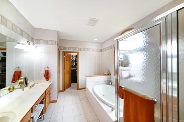 $595,000 | 13826 North 560 East, Syracuse, IN 46567