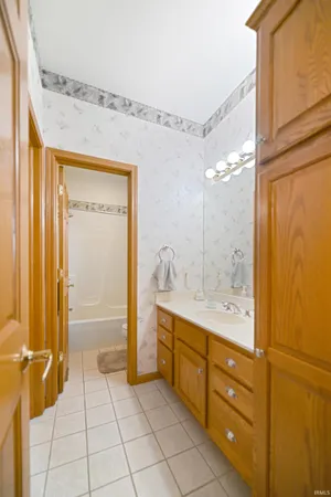 $595,000 | 13826 North 560 East, Syracuse, IN 46567