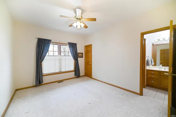 $595,000 | 13826 North 560 East, Syracuse, IN 46567