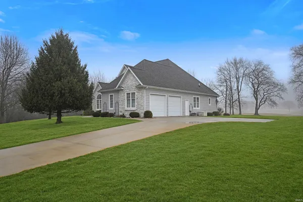$595,000 | 13826 North 560 East, Syracuse, IN 46567