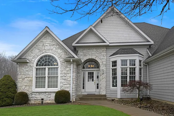 $595,000 | 13826 North 560 East, Syracuse, IN 46567