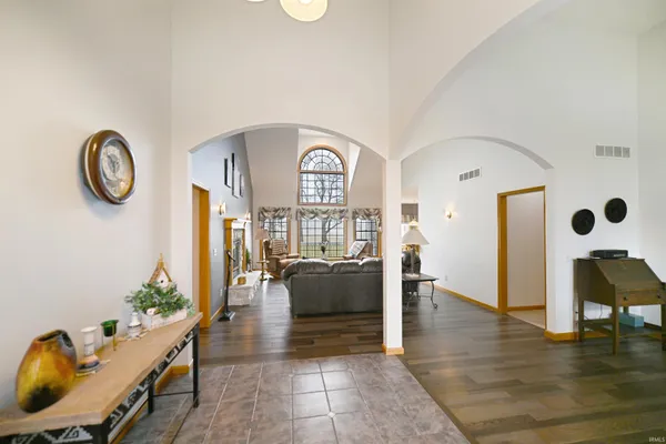 $595,000 | 13826 North 560 East, Syracuse, IN 46567