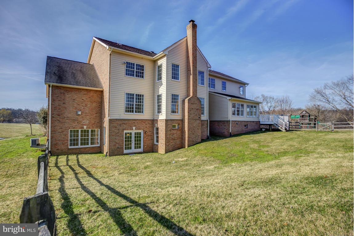 18060 Dry Mill Road Leesburg, VA 20175 - Photo 27 of 30 Exterior (Rear)