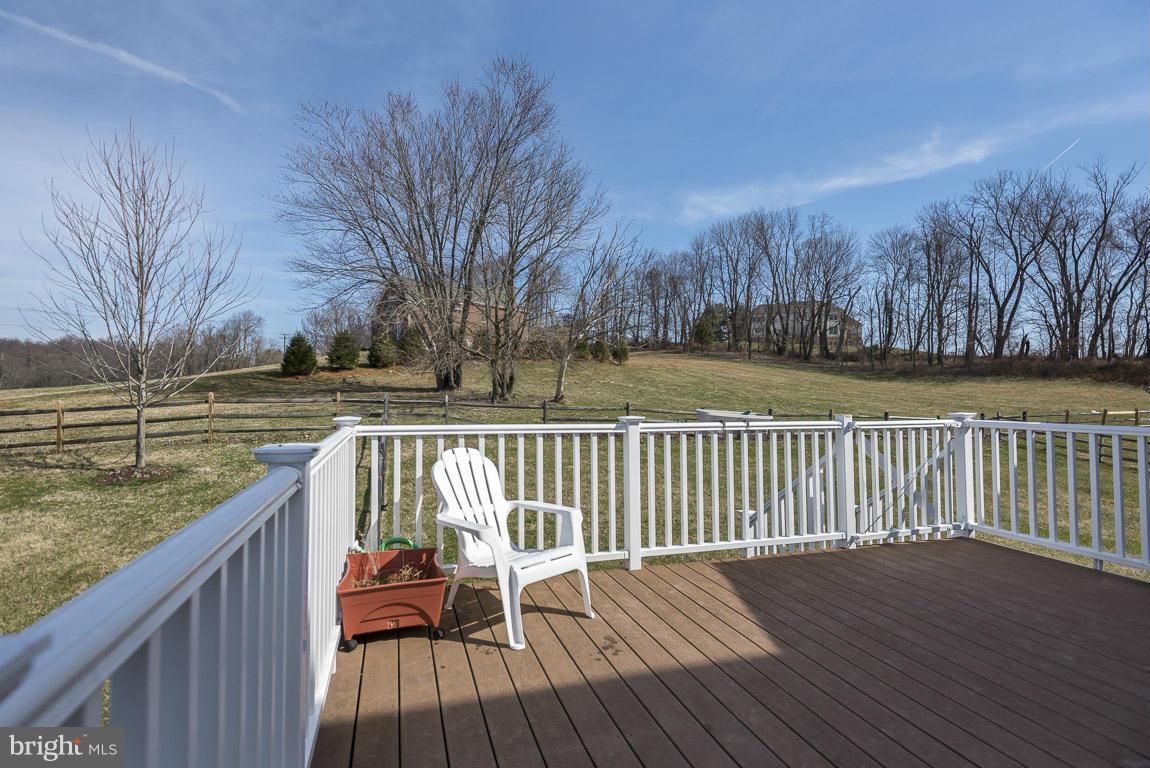 18060 Dry Mill Road Leesburg, VA 20175 - Photo 28 of 30 Rear Deck