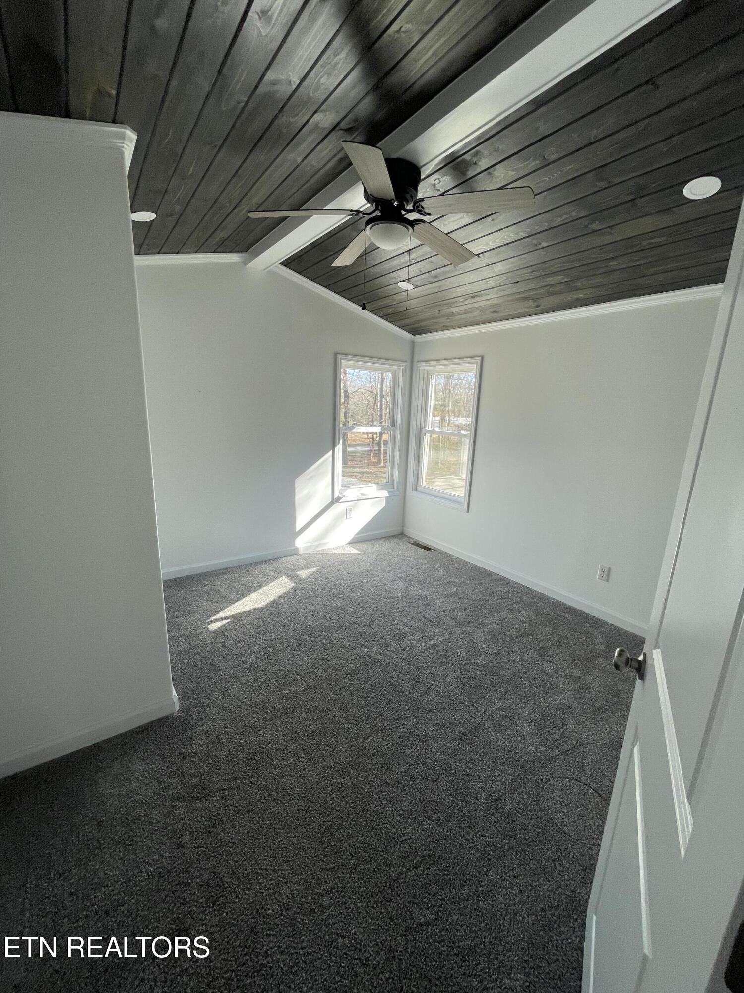 1700 Hollis Poore Road Jamestown, TN 38556 - Photo 2 of 15 IMG_9053