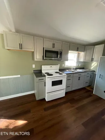 $159,900 | 1700 Hollis Poore Road, Jamestown, TN 38556