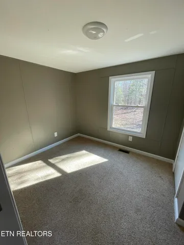 $175,900 | 1700 Hollis Poore Road, Jamestown, TN 38556