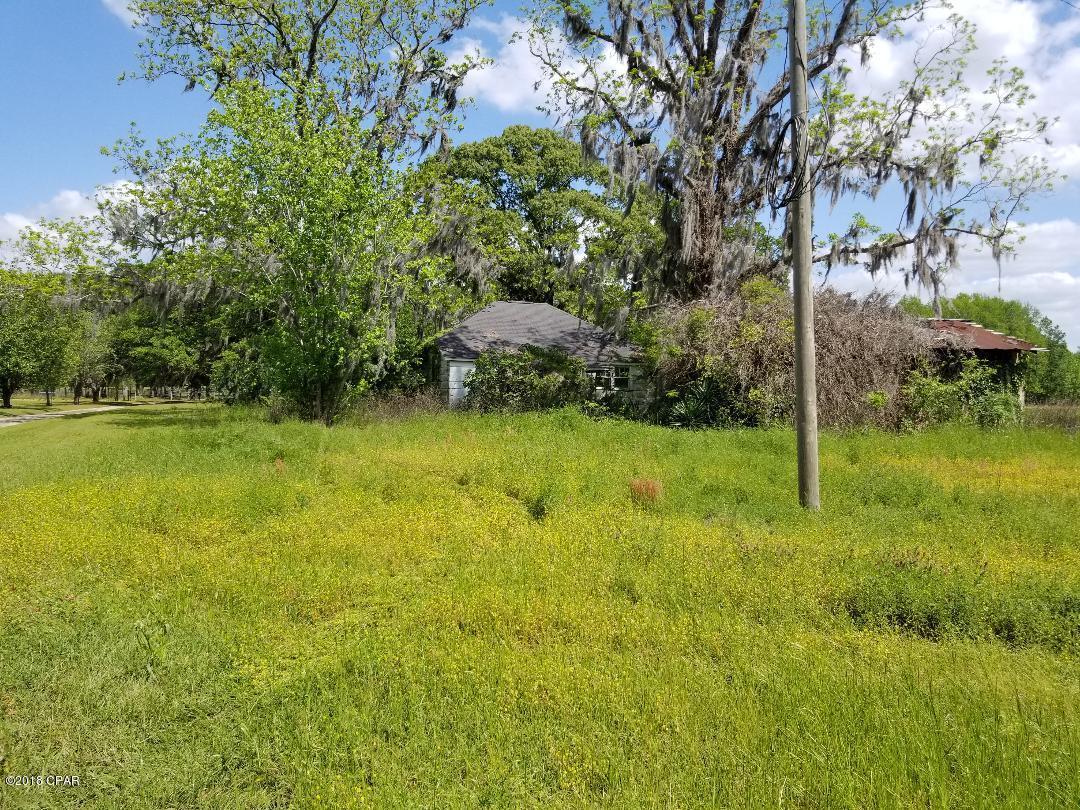 993 Strickland Road Marianna, FL 32448 - Photo 10 of 24 Gallery Image 10
