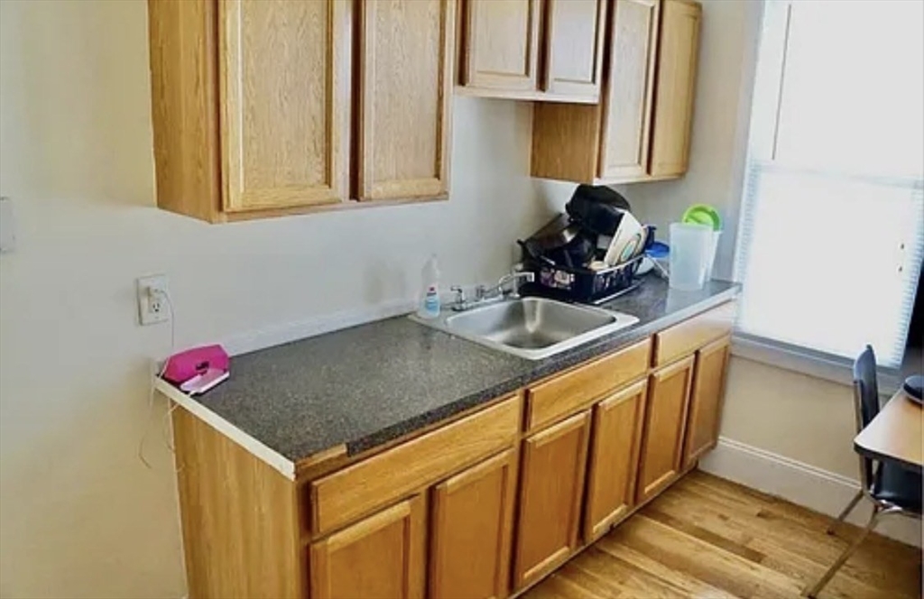 6 Harvard Park, Unit 2 Boston, MA 02124 - Photo 2 of 11