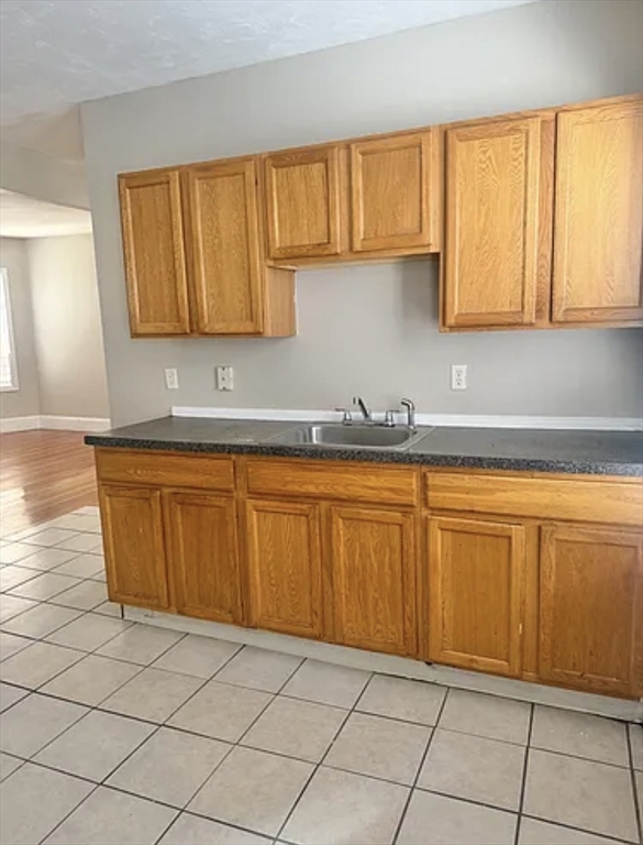 6 Harvard Park, Unit 2 Boston, MA 02124 - Photo 4 of 11