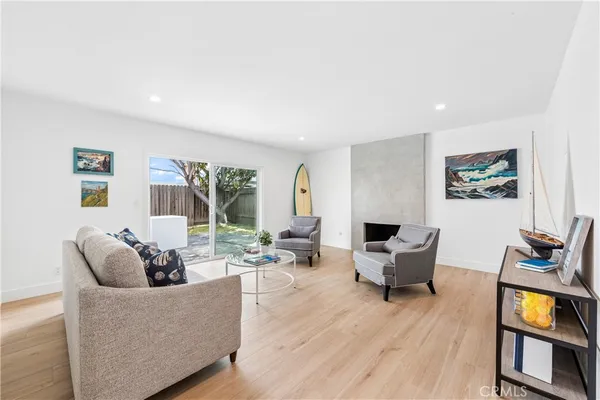 $1,711,700 | 20692 Kelvin Lane, Huntington Beach, CA 92646