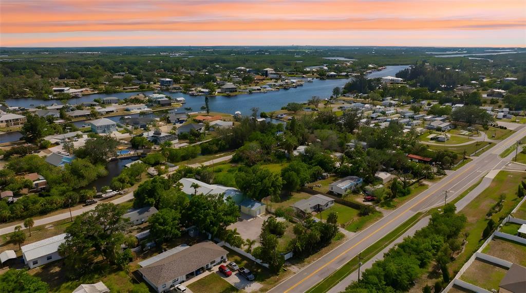 826 West Shell Point Road Ruskin, FL 33570 - Photo 22 of 32