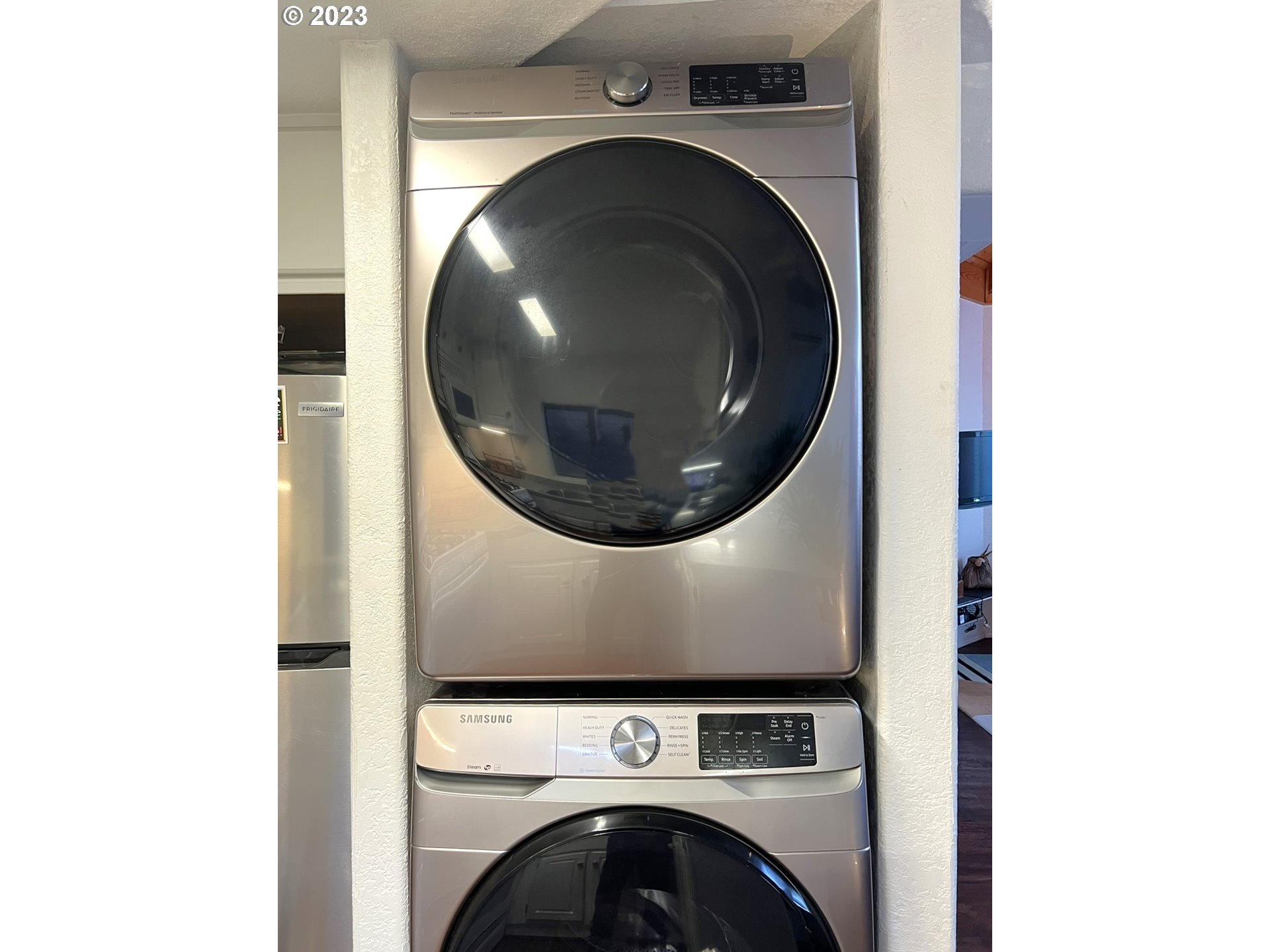 97748 North Bank Chetco River Road, Unit 15 Brookings, OR 97415 - Photo 31 of 48 a close up view of a washer and dryer