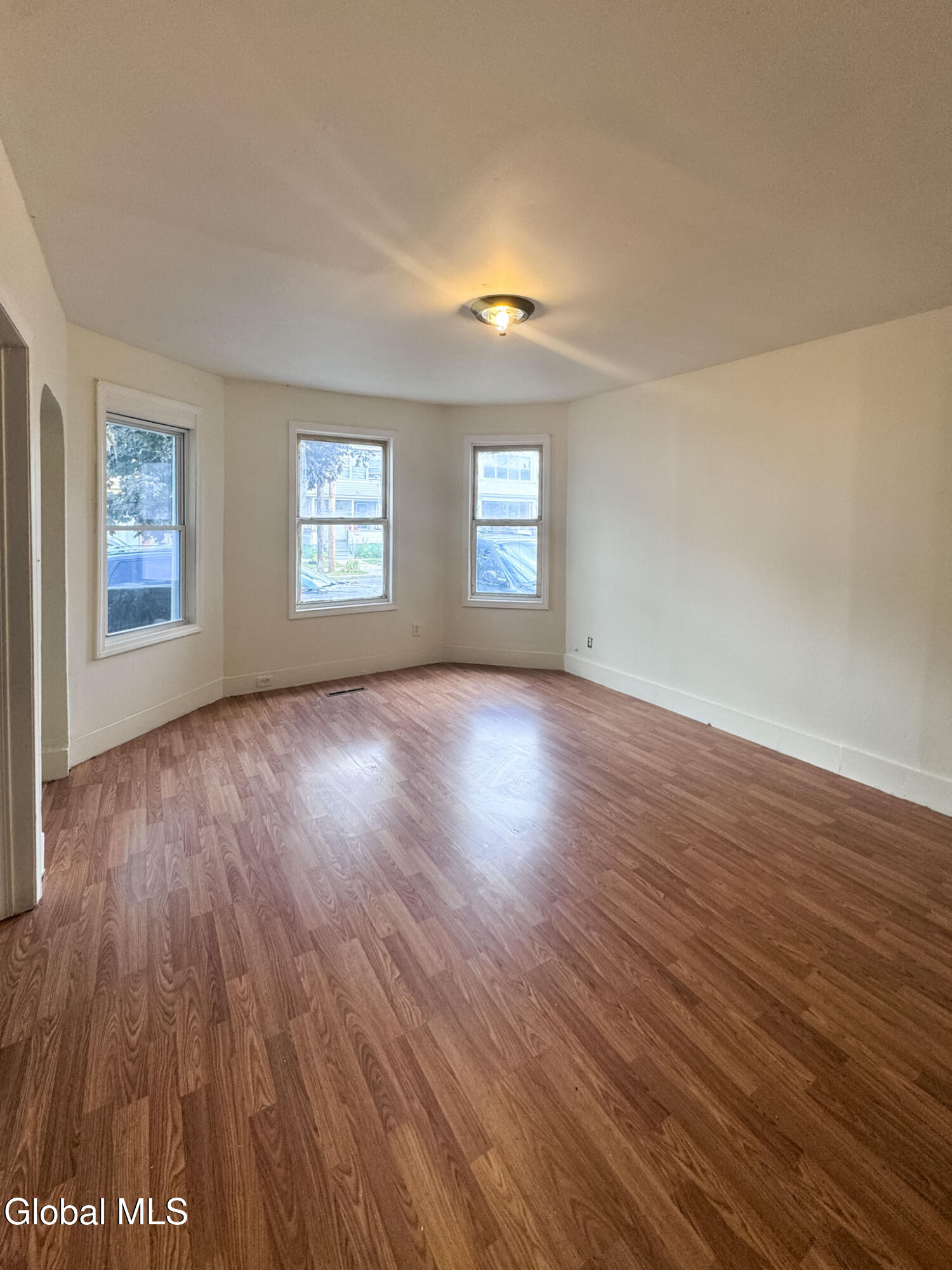918 Bridge Street Schenectady, NY 12303 - Photo 3 of 25 NON LOGO-15