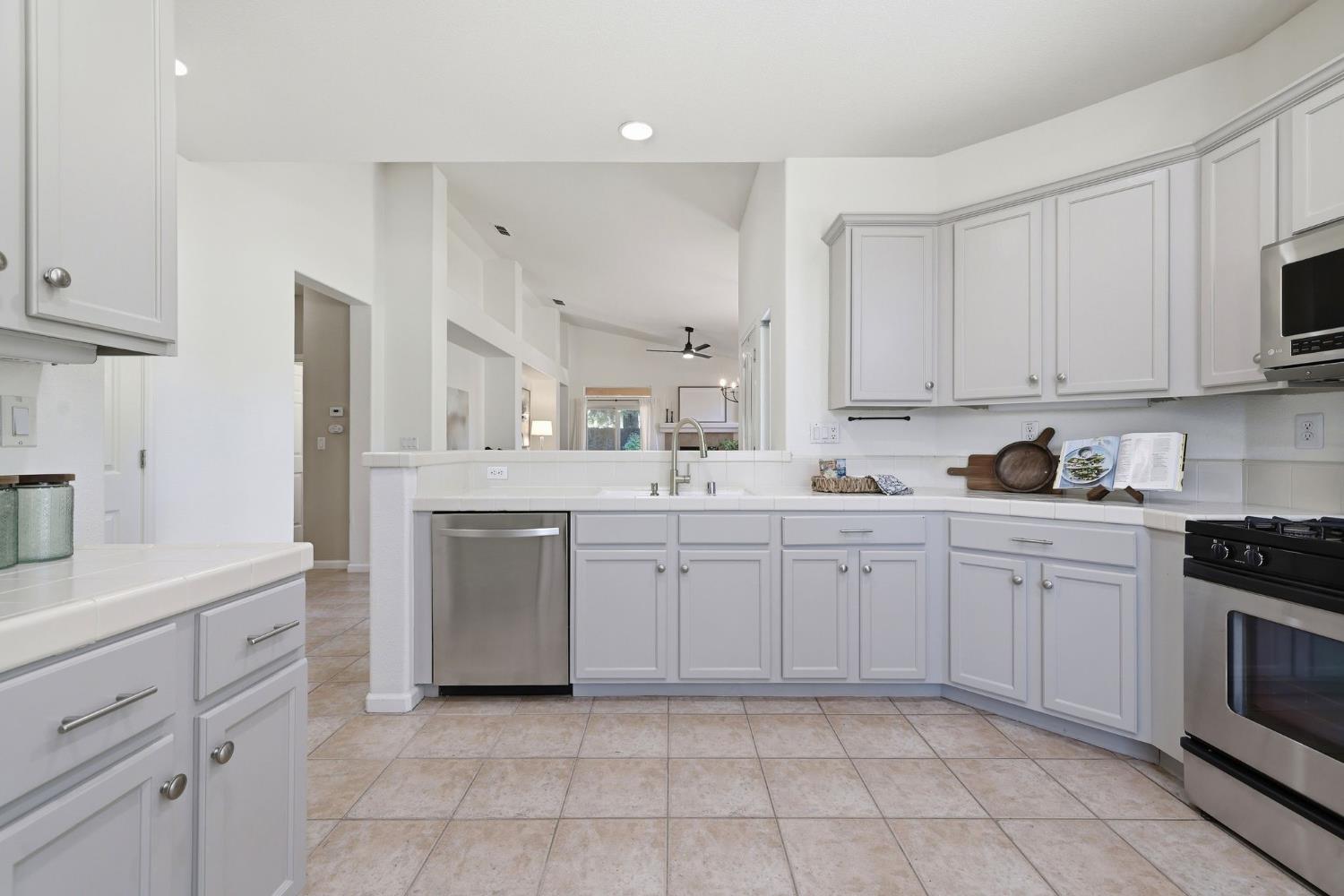 1129 Callander Way Folsom, CA 95630 - Photo 25 of 54