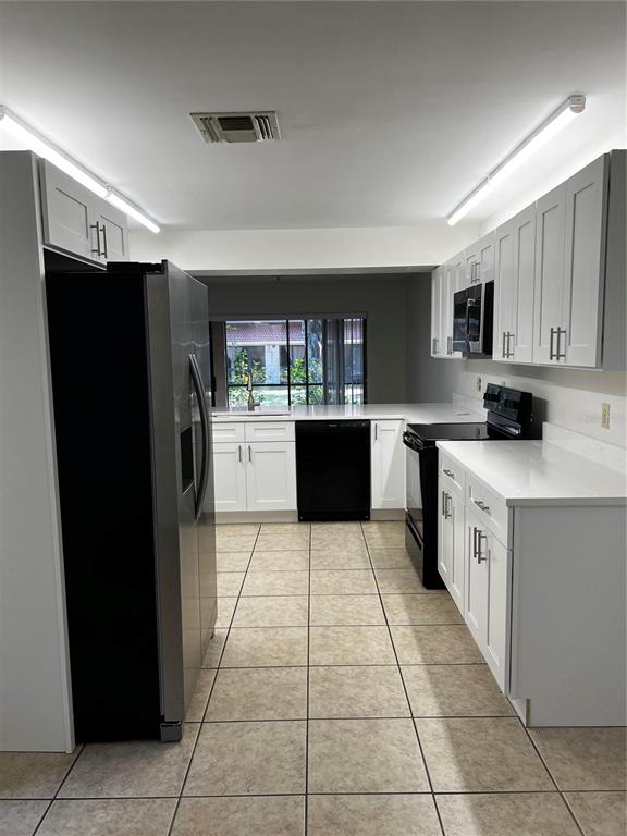 8224 Breeze Cove Lane Orlando, FL 32819 - Photo 3 of 15